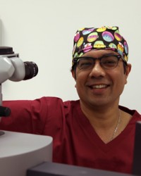 Mr Manoj Mathai - helped to establish Visualase laser eye clinic in 2001.