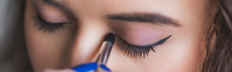Can I wear makeup before and after laser eye surgery? The Do’s and Don’ts 