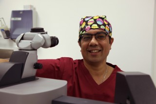 Mr Manoj Mathai - laser eye surgeon